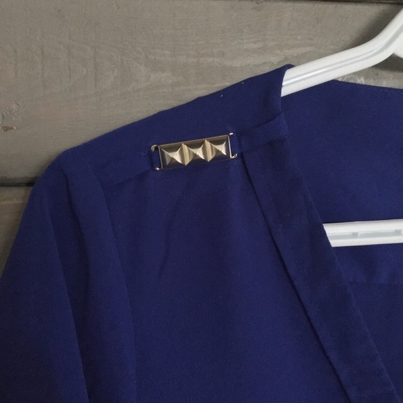 Zara basic blouse - Picture 3 of 4